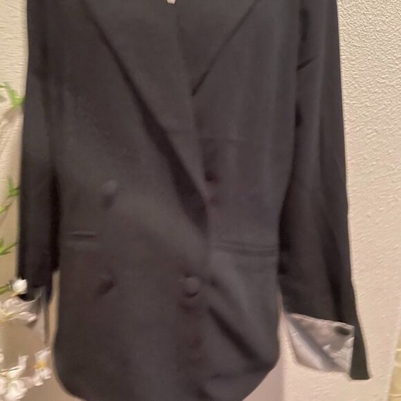 JustFab Long BlacK Button Blazer with Cuffed Designed Sleeves - Size M - Picture 3 of 13